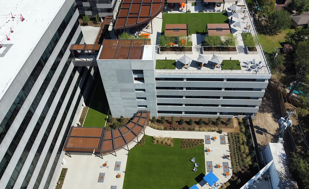 Drone shot of quanta services artificial grass rooftop