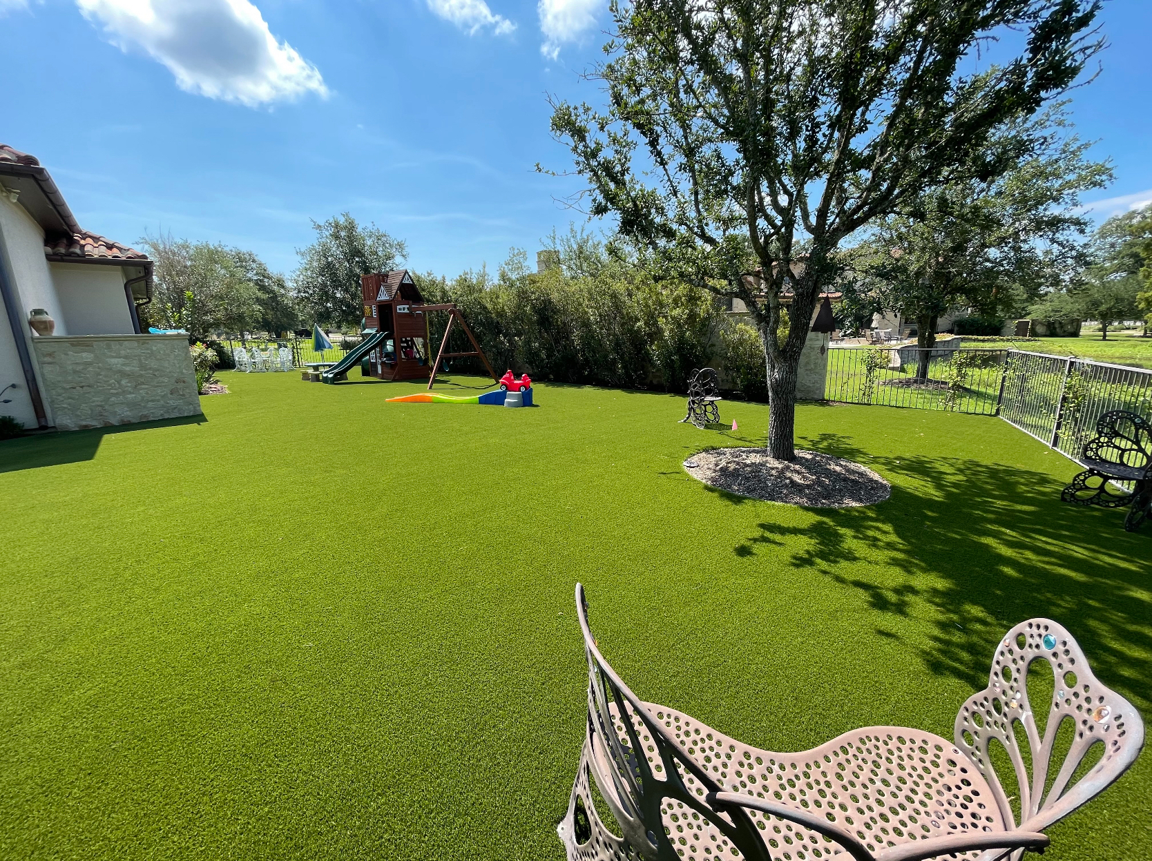 Artificial Grass in Houston TX | Golf, Pets, Play | SYNLawn Houston