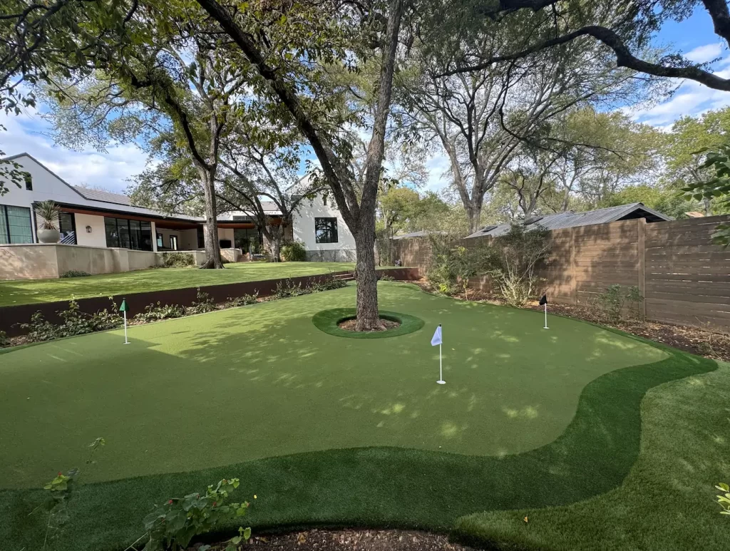 residential backyard putting green