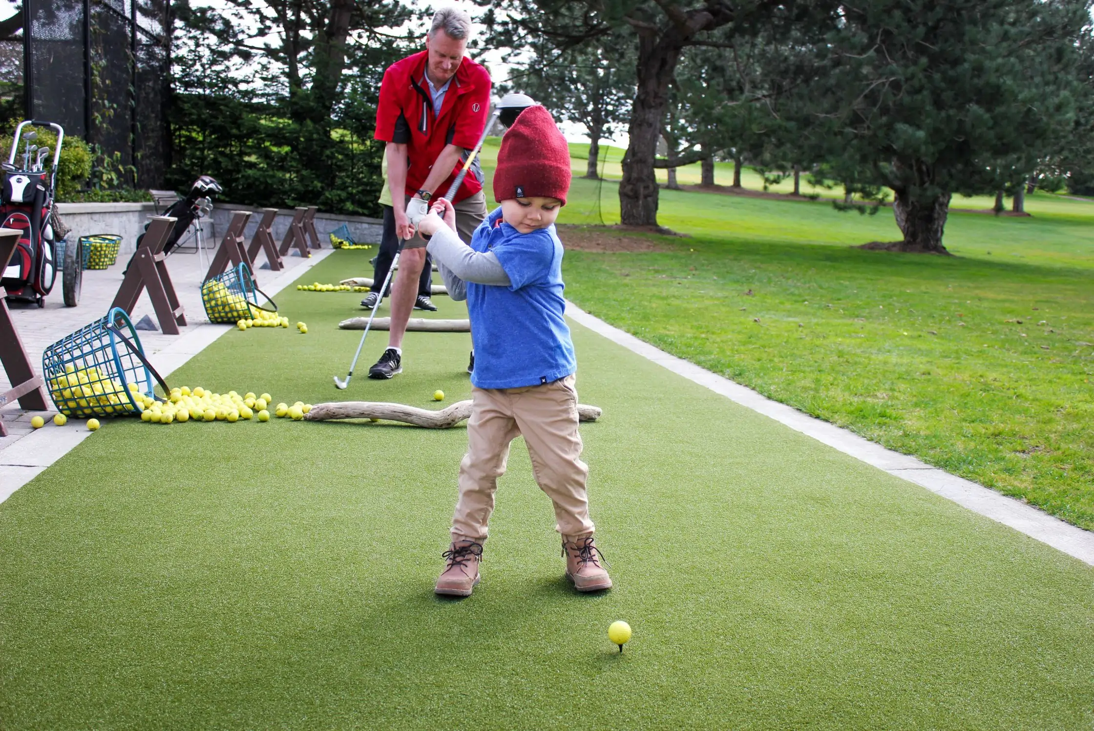 Child Playing Golf on SYNLawn Houston Putting Green
